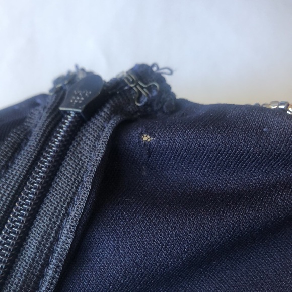 PISARRO NIGHTS Beaded V-neck Cocktail Dress - Picture 9 of 13